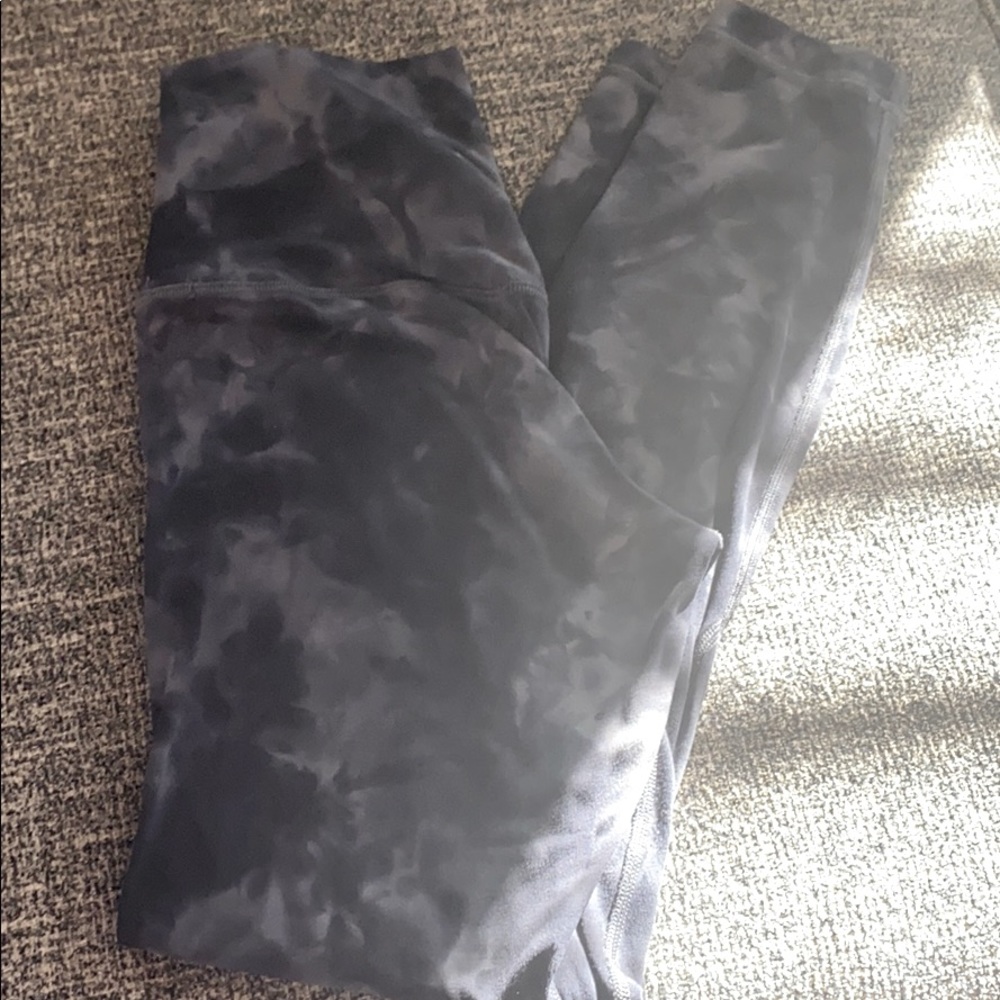 GUC Align 25” Diamond Dye size 6 Lululemon